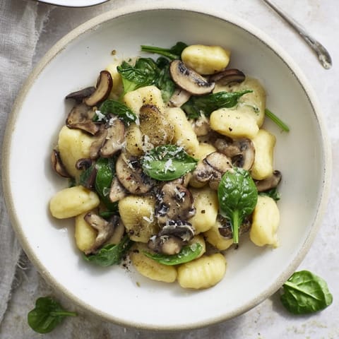 Creamy Mushroom Spinach Gnocchi